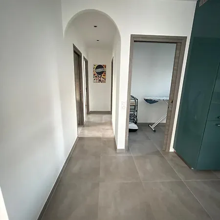 Villa Mitoyenne De Standing Proche De Toutes Commodites A Ghisonaccia Esterno foto