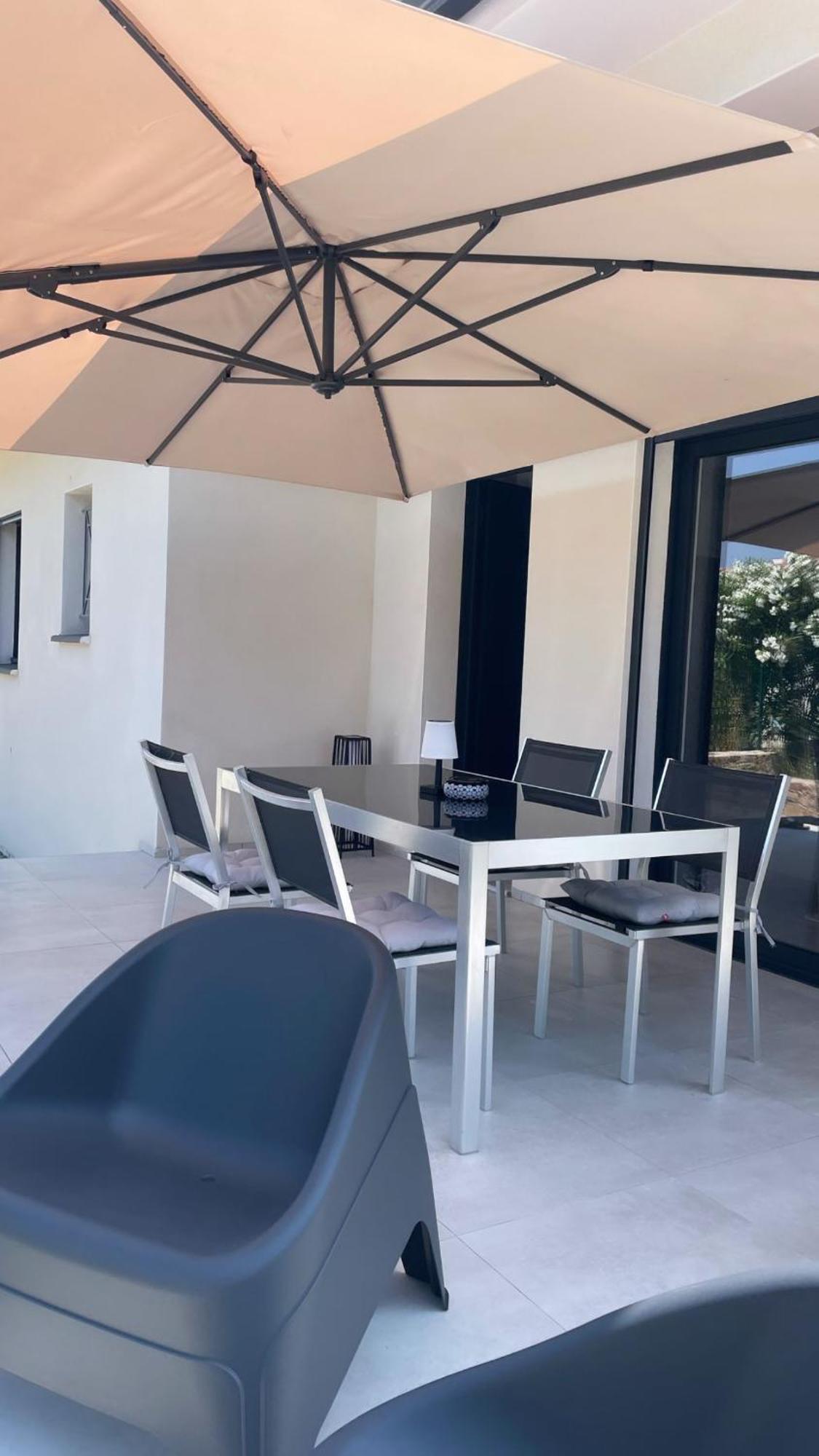 Hébergement de vacances Mitoyenne De Standing Proche De Toutes Commodites A *